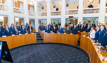 Депутаты приняли в первом чтении бюджет Оренбуржья